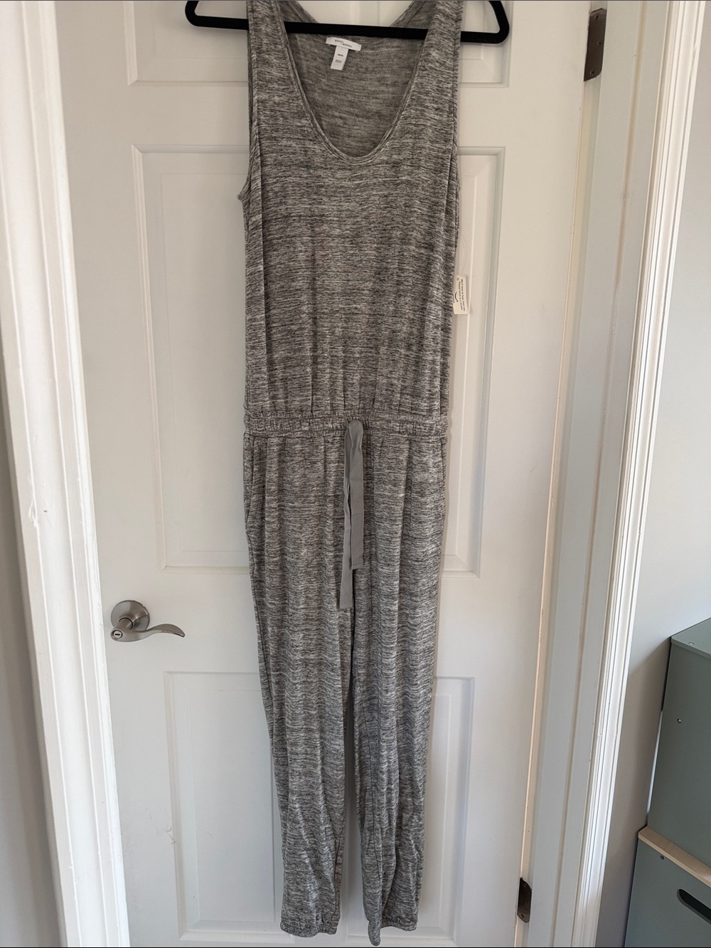Comfortable jumpsuit with drawstring by Daily ritual
